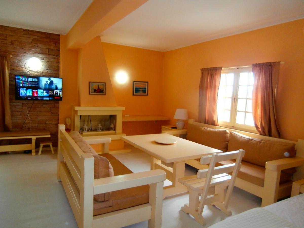 Villa Tzortzakos By Holiday Homes Mavrovoúnion المظهر الخارجي الصورة